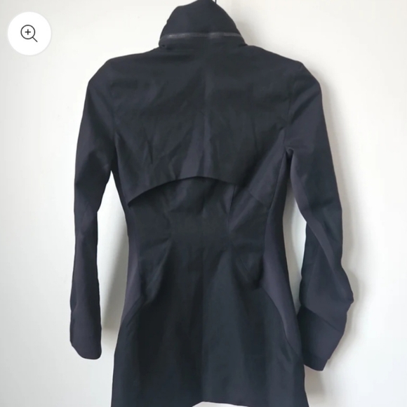 Fitb like a glove lululemon spring jacket - Picture 5 of 5